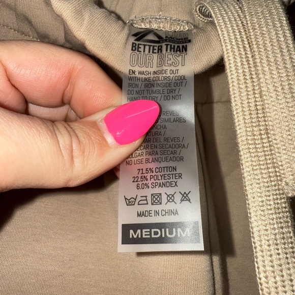 Alphalete Joggers men’s size medium - Picture 3 of 3